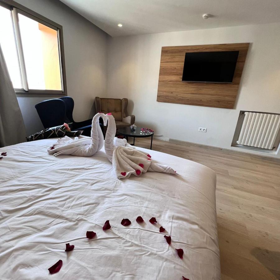 אוג'דה Fajr Hotel מראה חיצוני תמונה