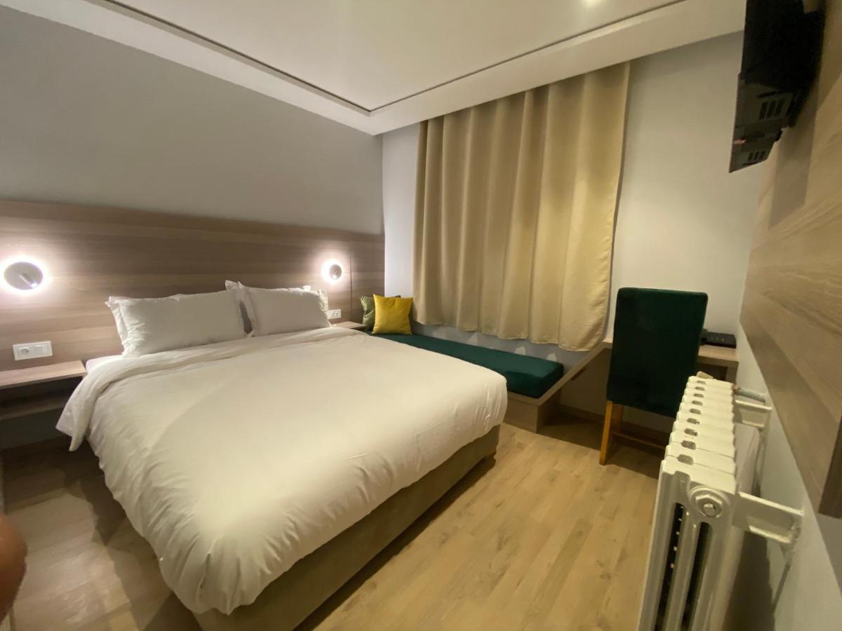 אוג'דה Fajr Hotel מראה חיצוני תמונה