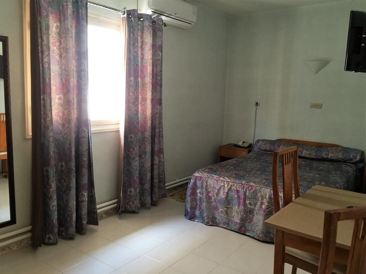 אוג'דה Fajr Hotel מראה חיצוני תמונה